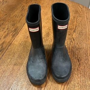 Good condition Hunter rainboots- kids size 12